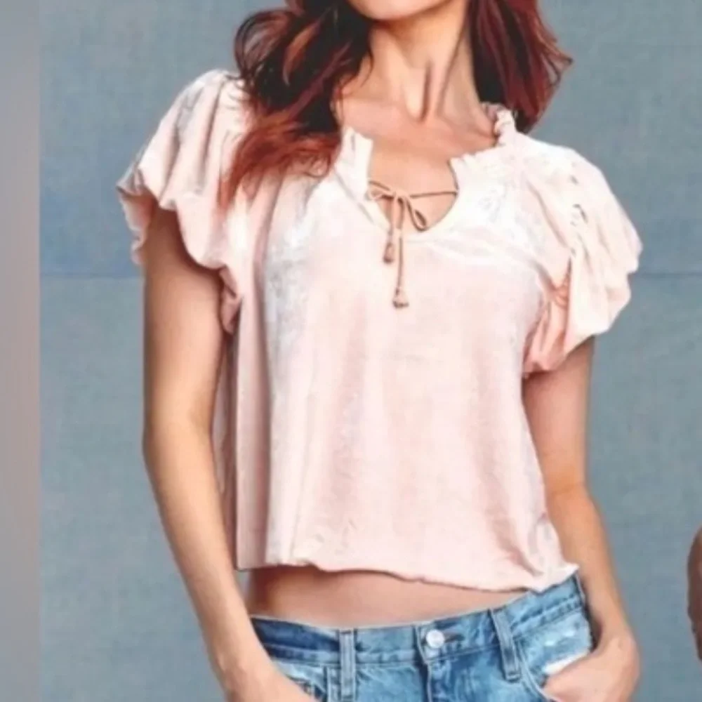 NEW‎ FREE PEOPLE  Terese Velvet Top in Pink Tint